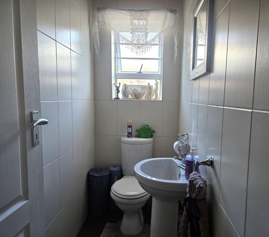 3 Bedroom Property for Sale in Pearly Beach Western Cape